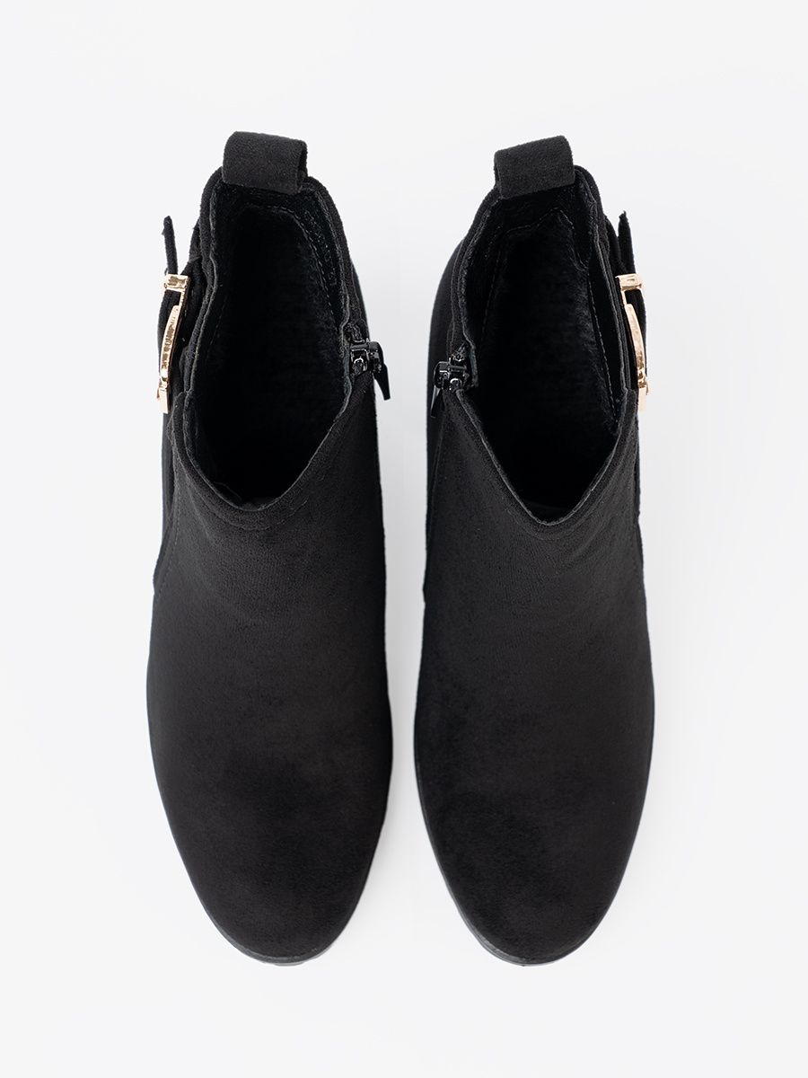 Schwarze Stiefeletten mit Blockabsatz und dekorativer Schnalle