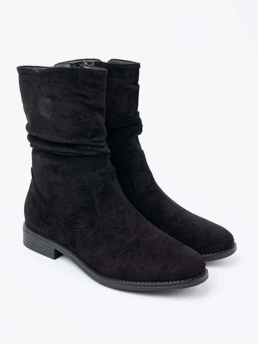 Klassische schwarze Stiefeletten mit gerafftem Schaft