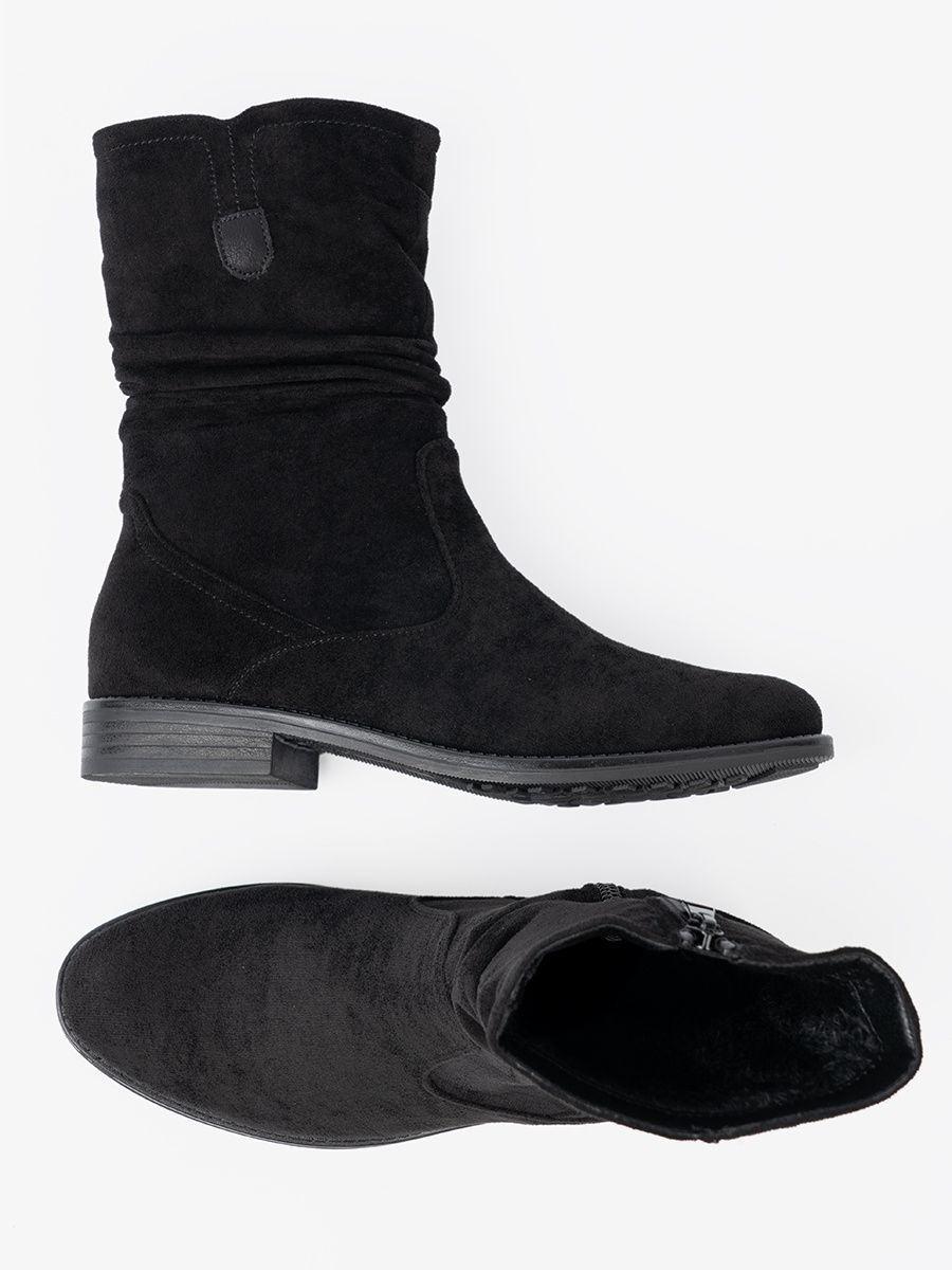 Klassische schwarze Stiefeletten mit gerafftem Schaft