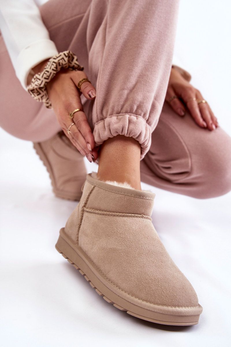 Niedrige beige Schneestiefel aus Veloursleder