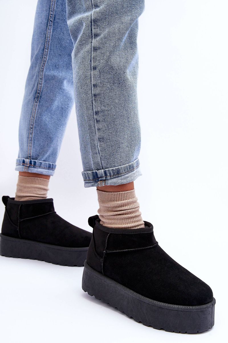Schwarze Schneestiefel aus Veloursleder mit Plateau