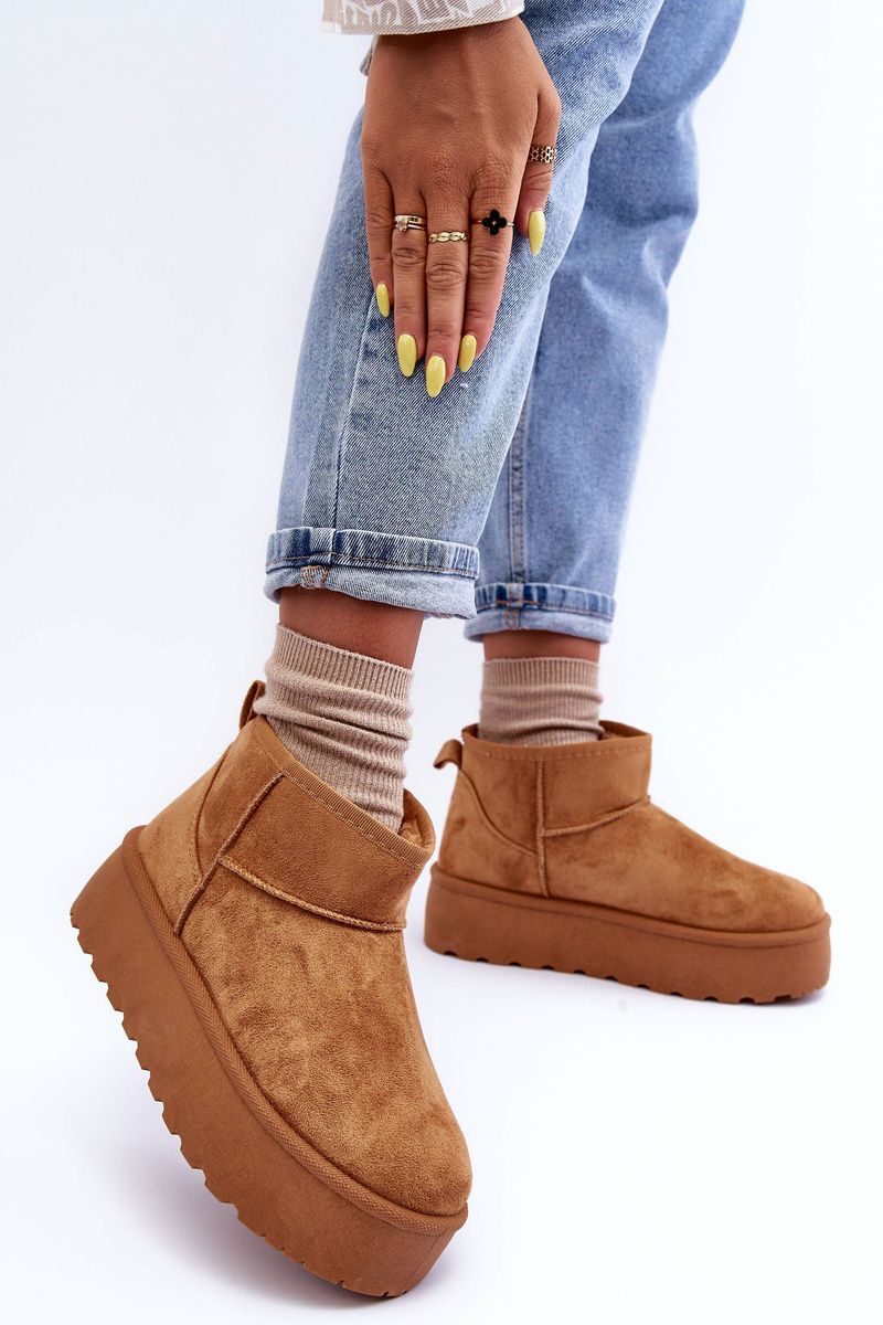 Braune Schneestiefel aus Veloursleder mit Plateau