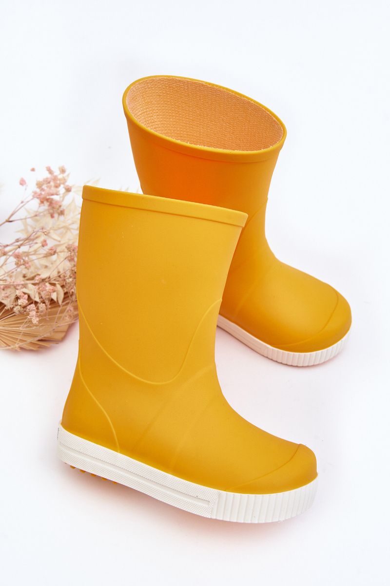 Gelber Gummistiefel mit Plattform und profilierter Innensohle