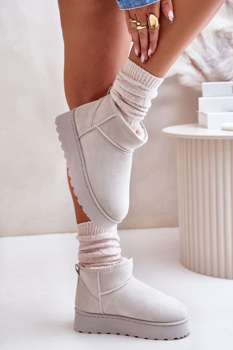 Graue gefütterte Schneestiefel mit Plattform und Velouroberfläche