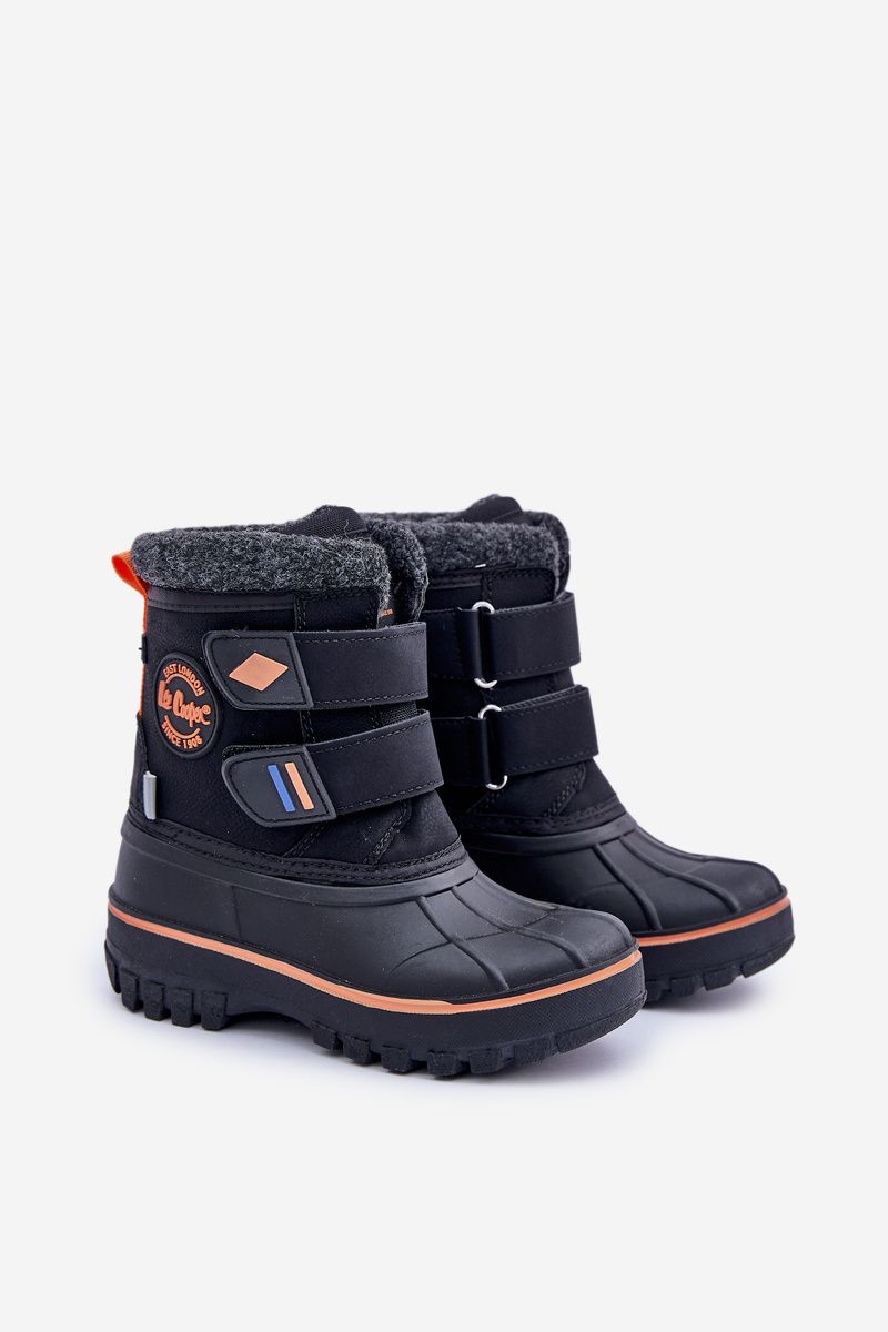 Schwarzer Winter-Snowboot mit Klettverschluss aus Kunstleder