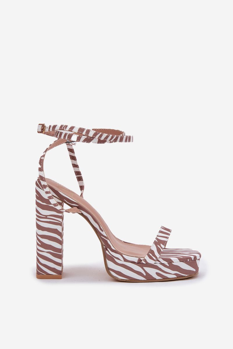 Sandale mit Blockabsatz und Riemchen, weiß und beige