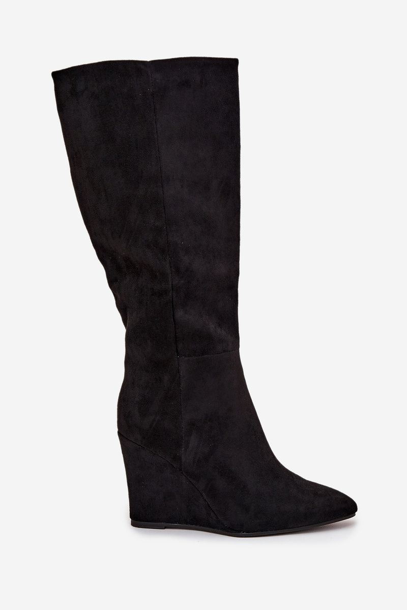 Gefütterte schwarze Stiefel mit Keilabsatz
