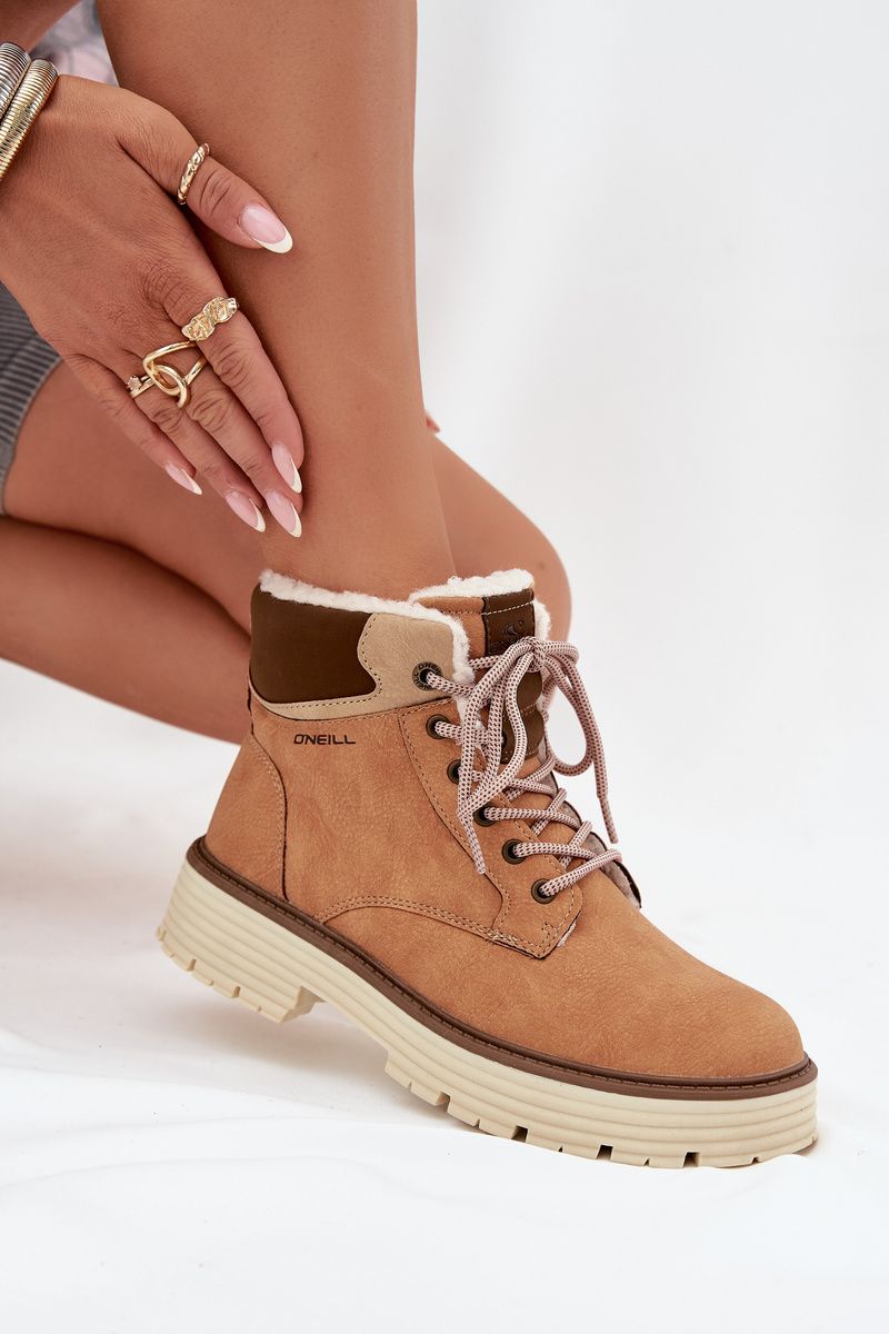 Gefütterte braune Stiefelette aus Kunstleder