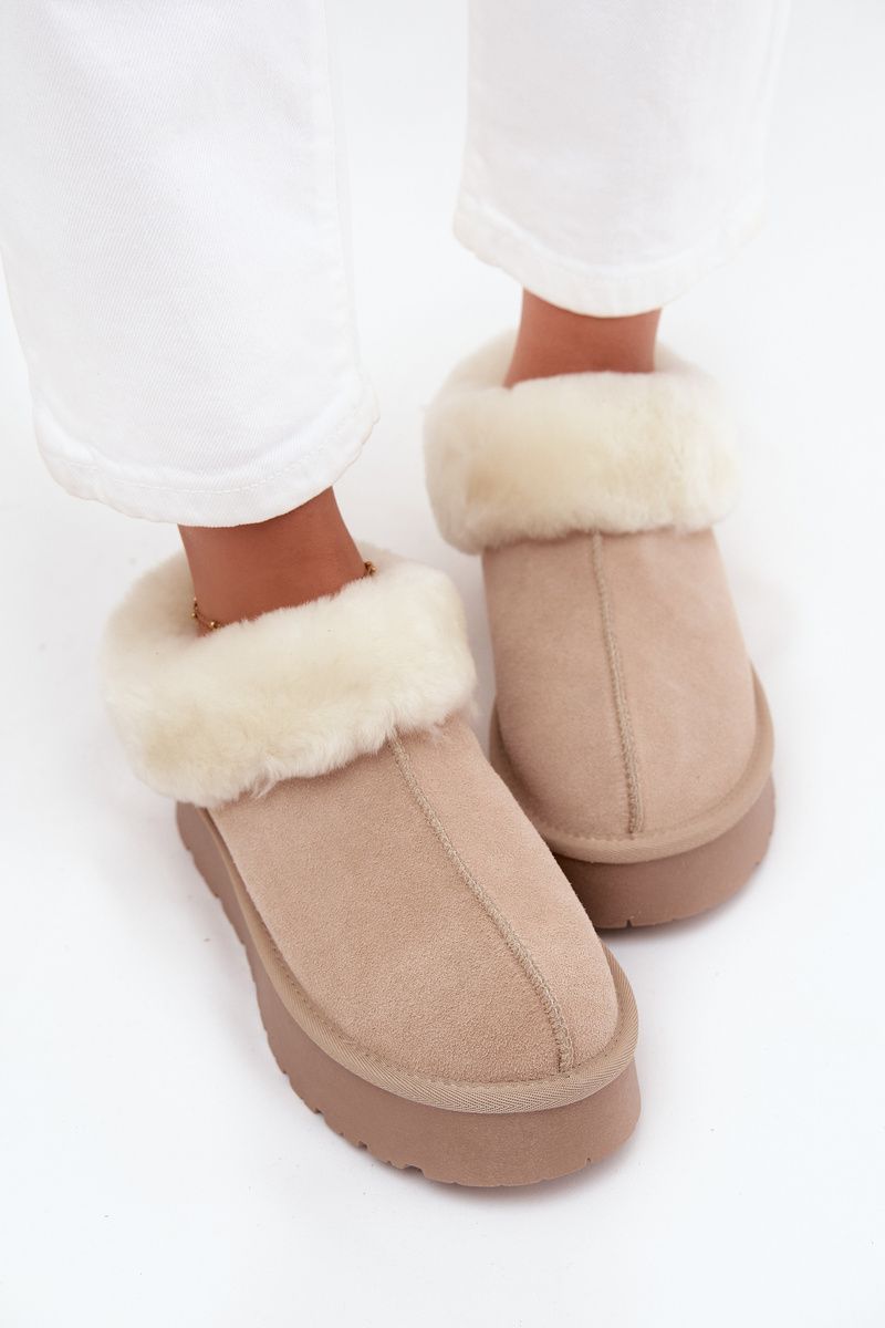 Beige Wildleder-Snowboot mit Fell