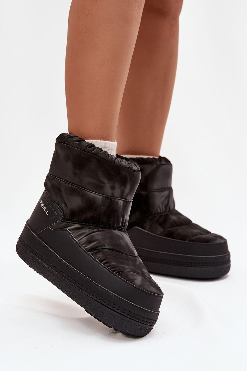 Schwarze Snowboots aus Kunstleder und Synthetik