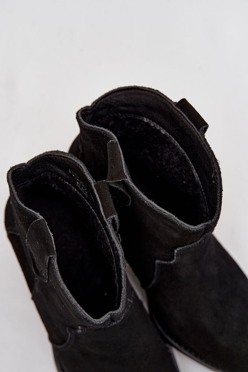 Schwarze Veloursleder-Stiefelette mit Blockabsatz