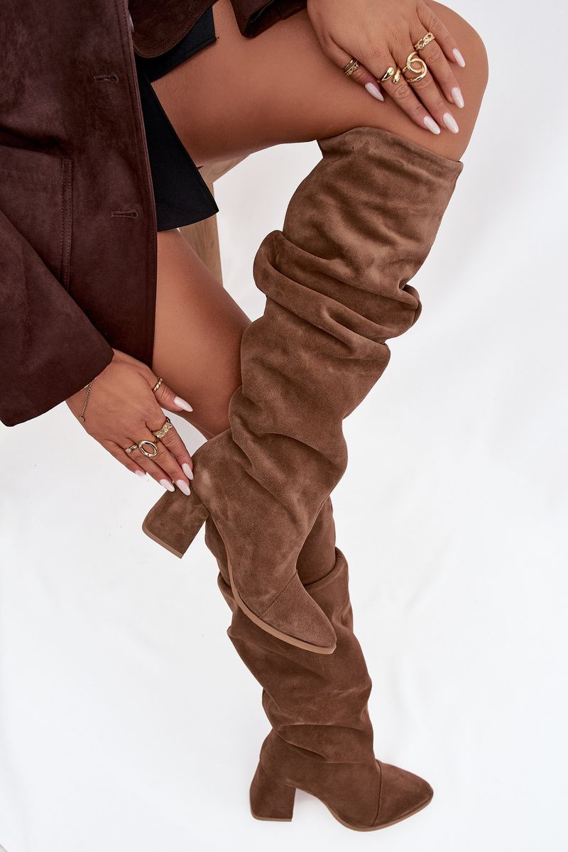 Overknee-Stiefel aus Veloursleder mit Blockabsatz, braun