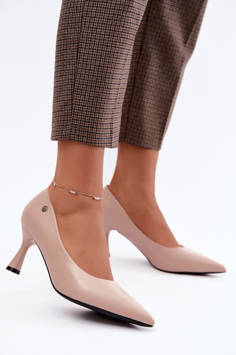 Beige Pumps mit schlankem Absatz
