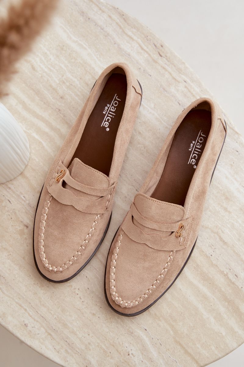 Beige Mokassins aus Velourslederimitat mit dekorativem Detail