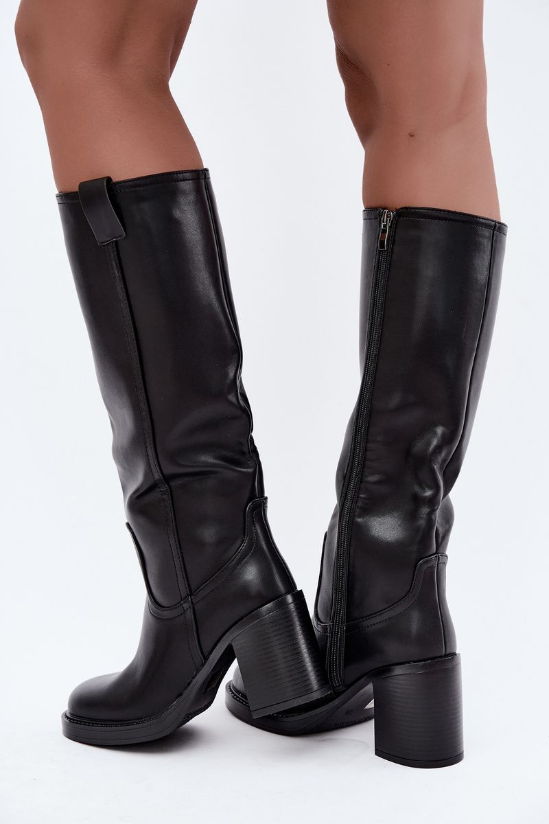 Gefütterte schwarze Stiefel mit Blockabsatz aus Kunstleder