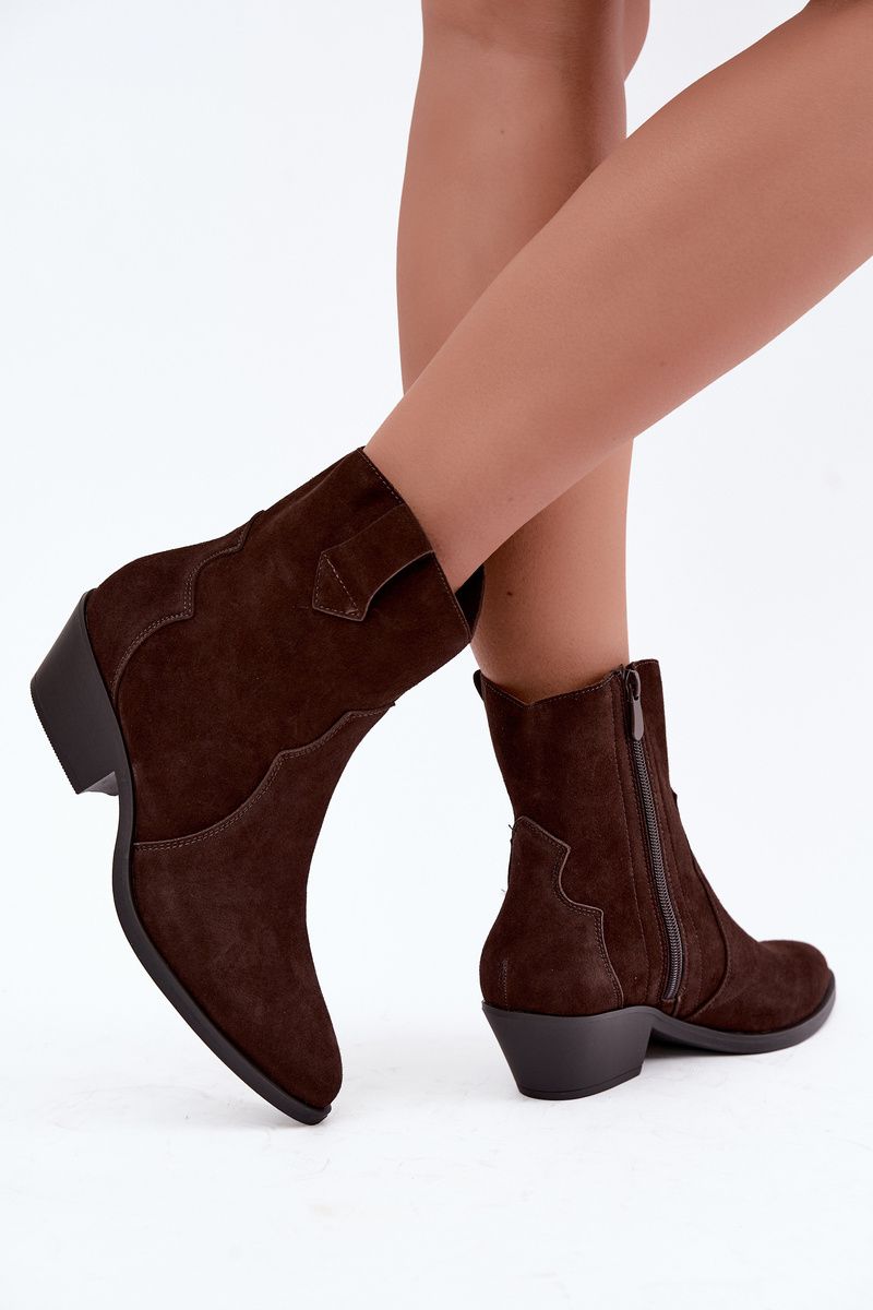 Stiefelette aus Wildleder mit Blockabsatz, braun