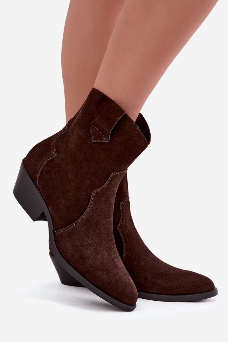 Stiefelette aus Wildleder mit Blockabsatz, braun