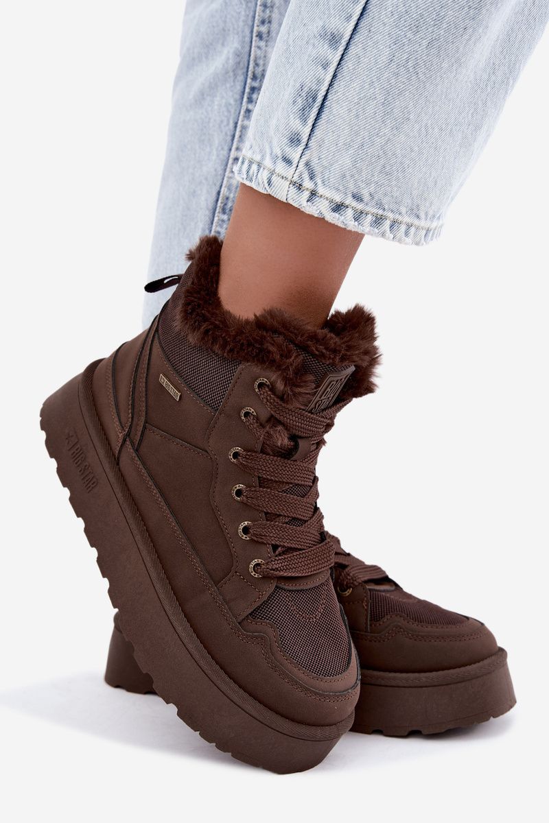Braune Schnür-Snowboots mit Fell