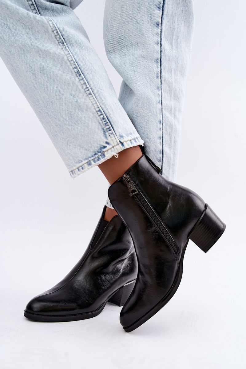 Gefütterte Stiefelette mit Blockabsatz, schwarz, Kunstleder