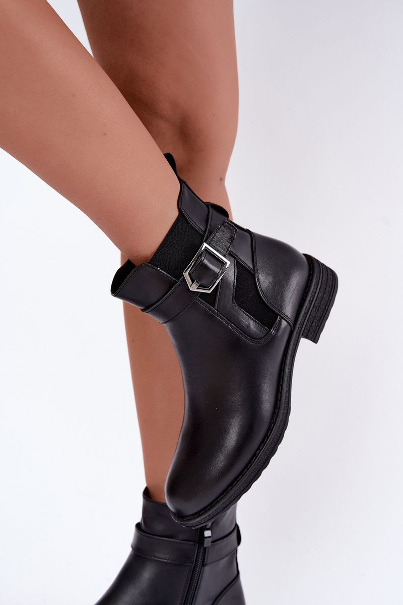 Leder-Stiefelette mit Schnalle und Warmfutter, schwarz