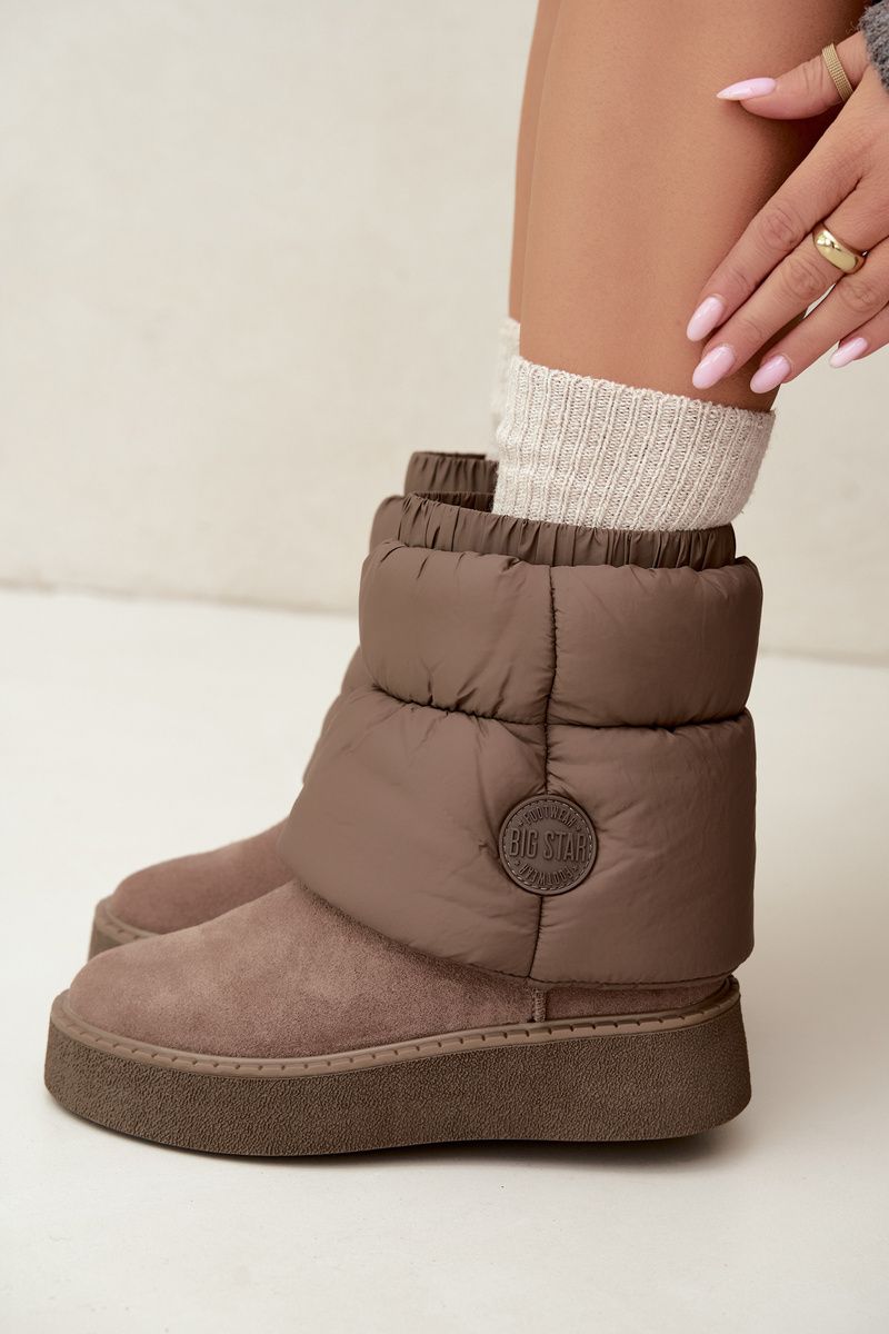 Beige Schneestiefel aus Veloursleder mit Plateau