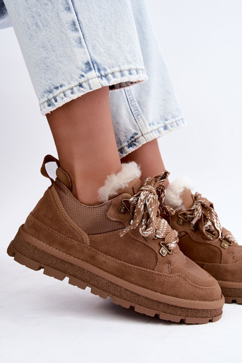 Schnürbare Schneestiefel aus Veloursleder