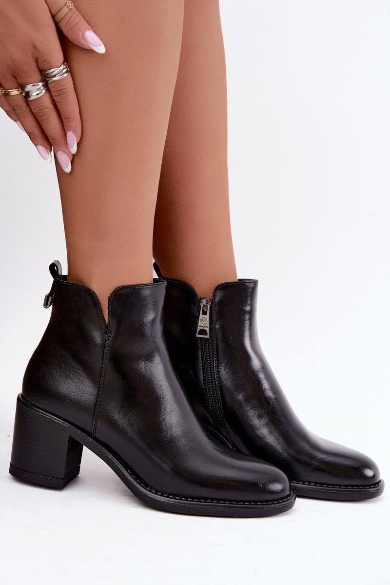 Gefütterte Stiefelette mit Blockabsatz, schwarz, Kunstleder
