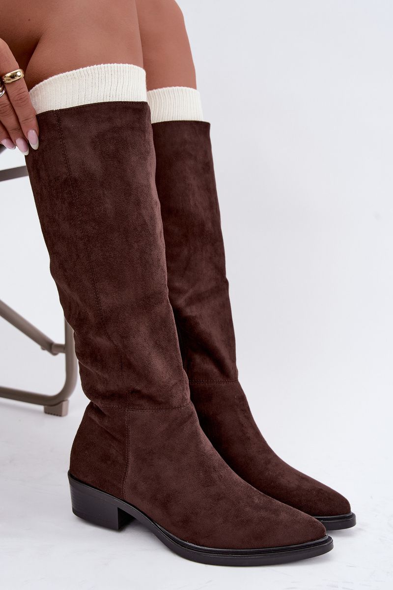 Gefütterte braune Overknee-Stiefel aus Veloursleder mit niedrigem Blockabsatz
