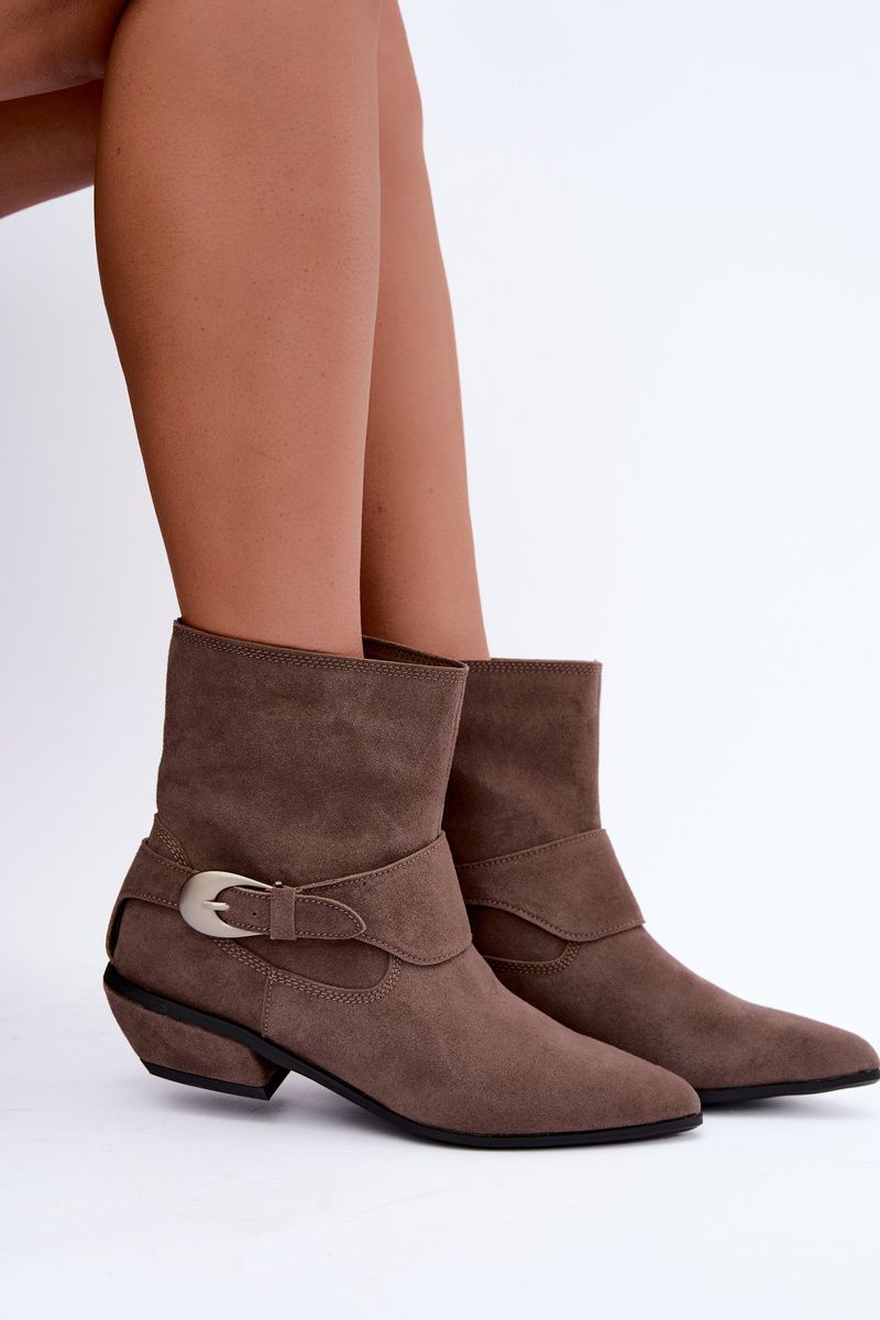 Gefütterte beige Stiefelette aus Wildleder