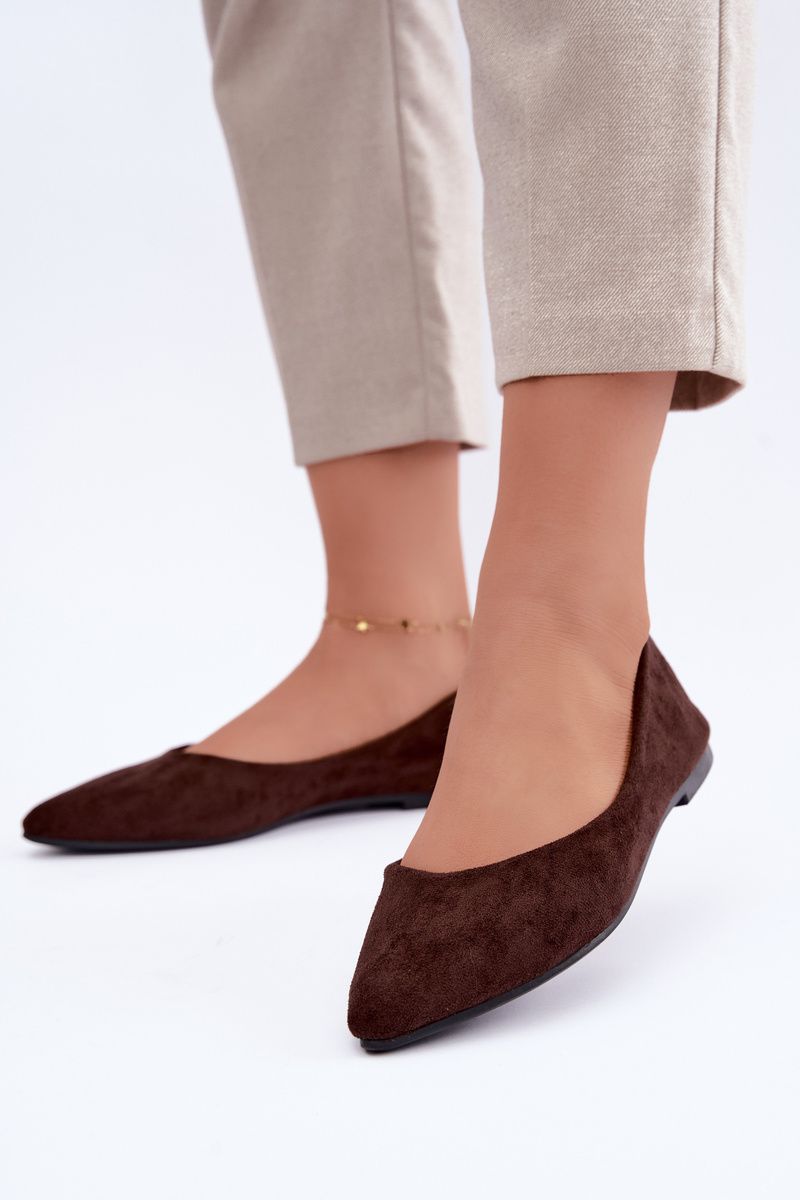 Flache Ballerinas aus Eco-Wildleder in Braun