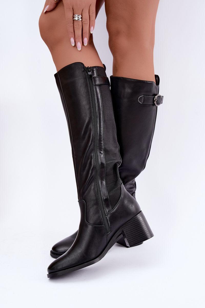 Gefütterte Stiefel mit Blockabsatz und Schnalle schwarz
