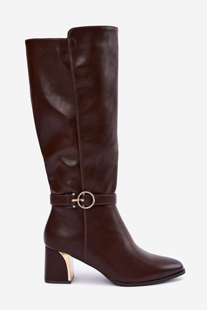 Gefütterte braune Stiefel mit Absatz und dekorativem Riemen