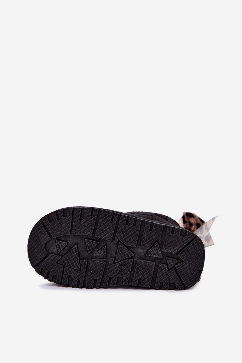 Schwarzer Winterstiefel mit Schleife aus Kunstveloursleder