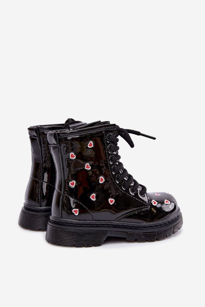 Lackierte gefütterte Stiefelette mit Herzchen