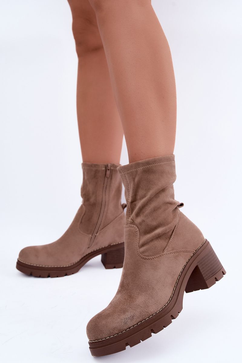 Beige Stiefelette mit Blockabsatz aus Velourslederimitat