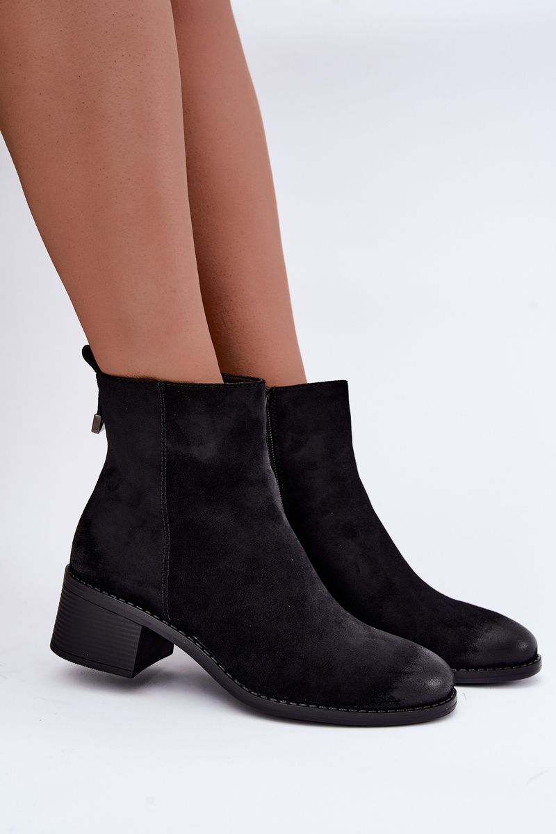 Schwarze Stiefelette mit niedrigem Blockabsatz und Reißverschluss
