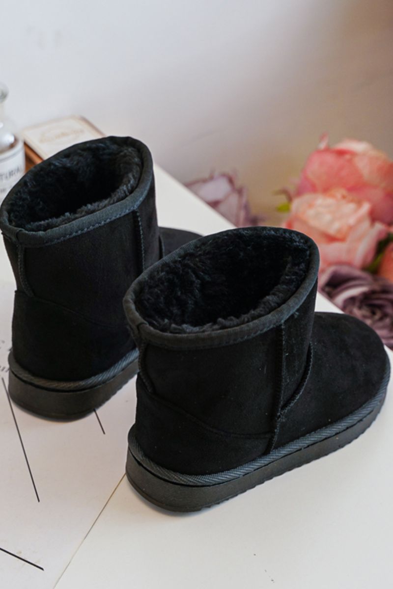 Gefütterte schwarze Schneestiefel aus Wildlederimitat