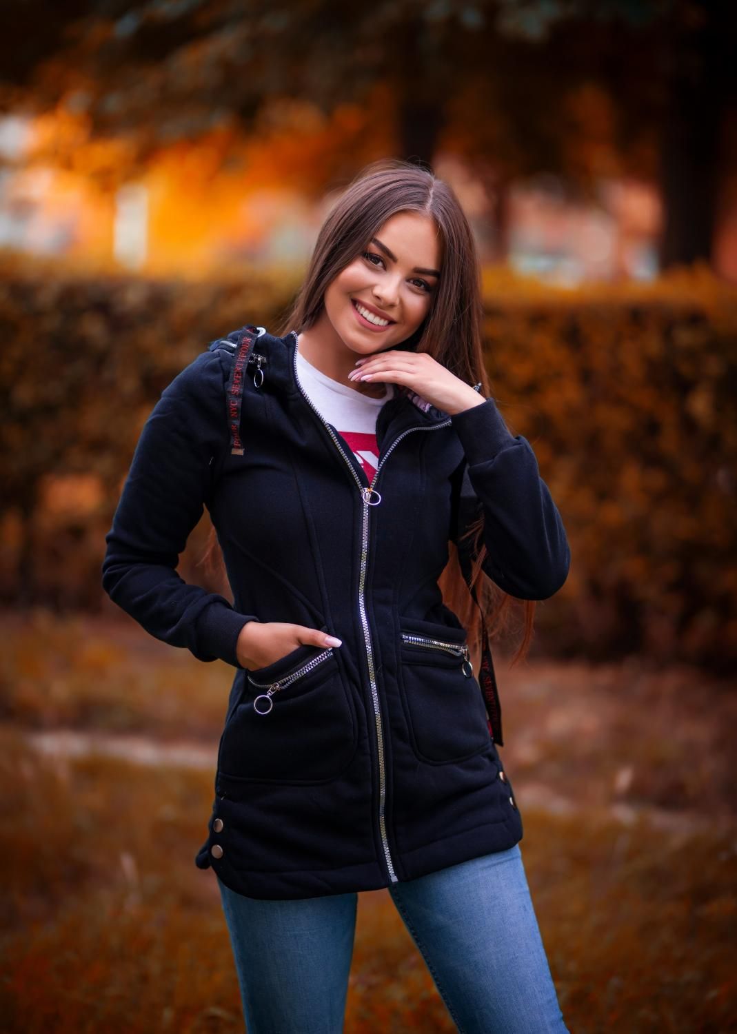 Verlängerte Sweatjacke mit Kapuze beige