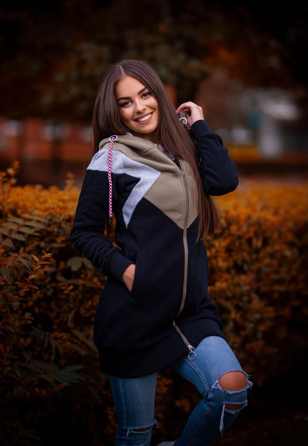 Sweatjacke in langer Form schwarz/khaki/grau
