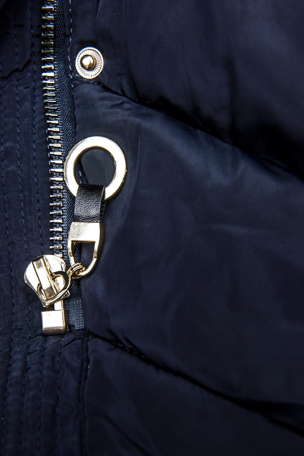 Steppjacke mit hohem Stehkragen blau