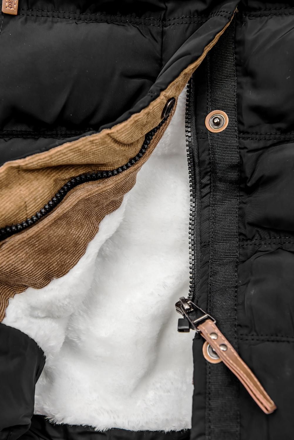 Steppjacke mit Fellimitat an der Kapuze schwarz