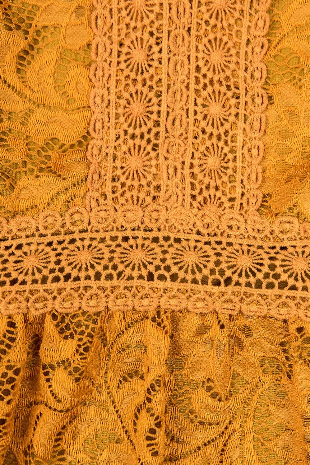 Spitzenkleid mustard