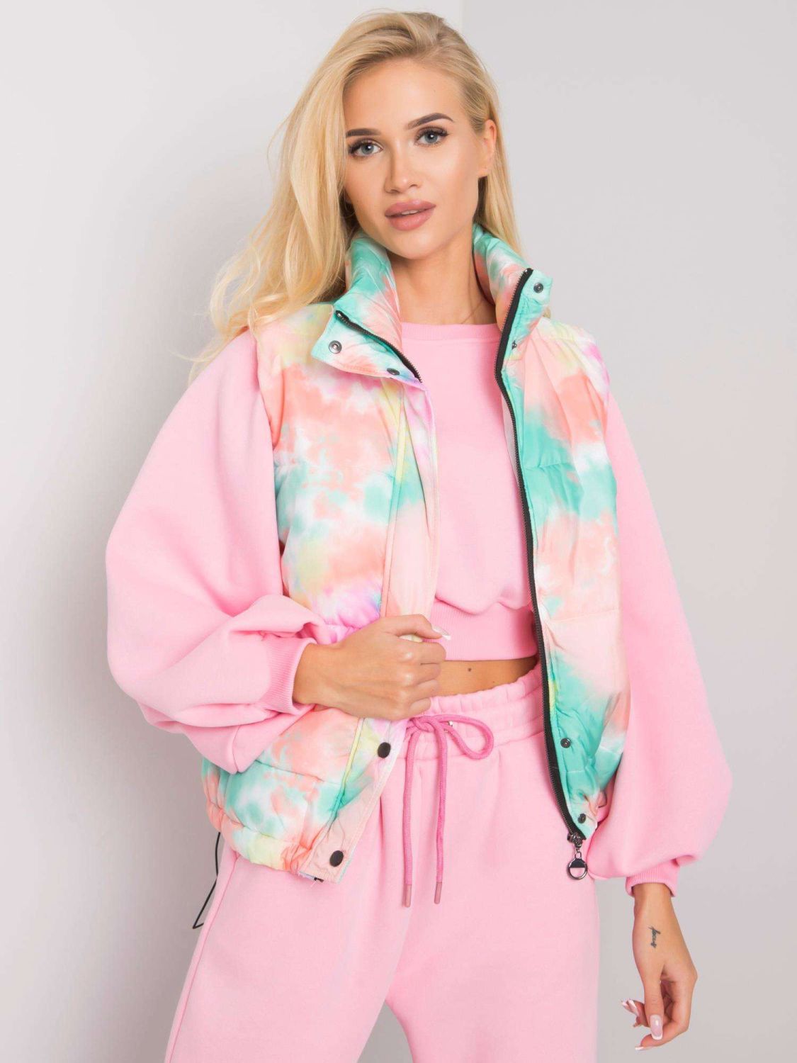 Grün-orange Weste ohne Kapuze