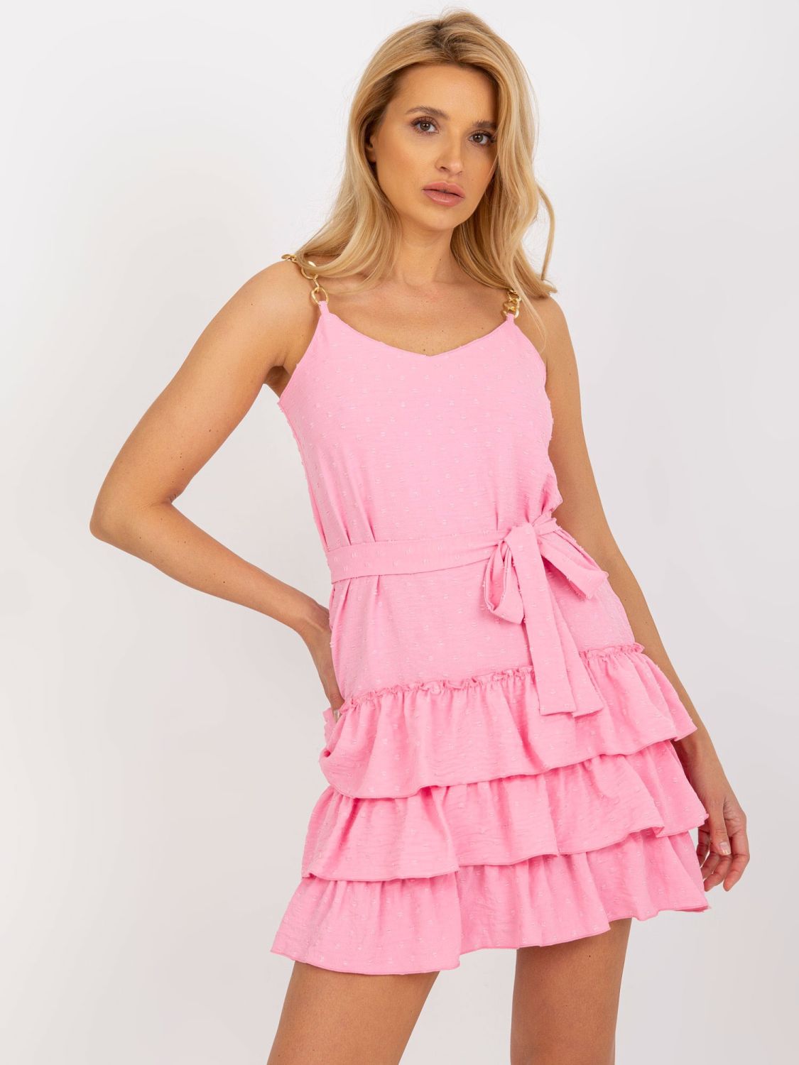 Rosa Mini-Kleid mit Rüschen und Ketten