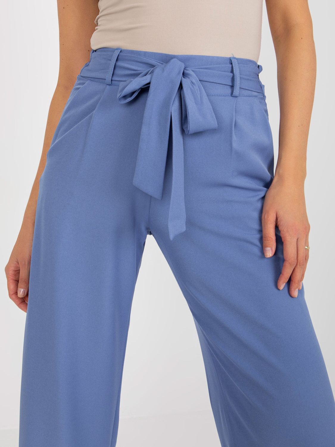 Dunkelblaue Material Culottes mit Bindung
