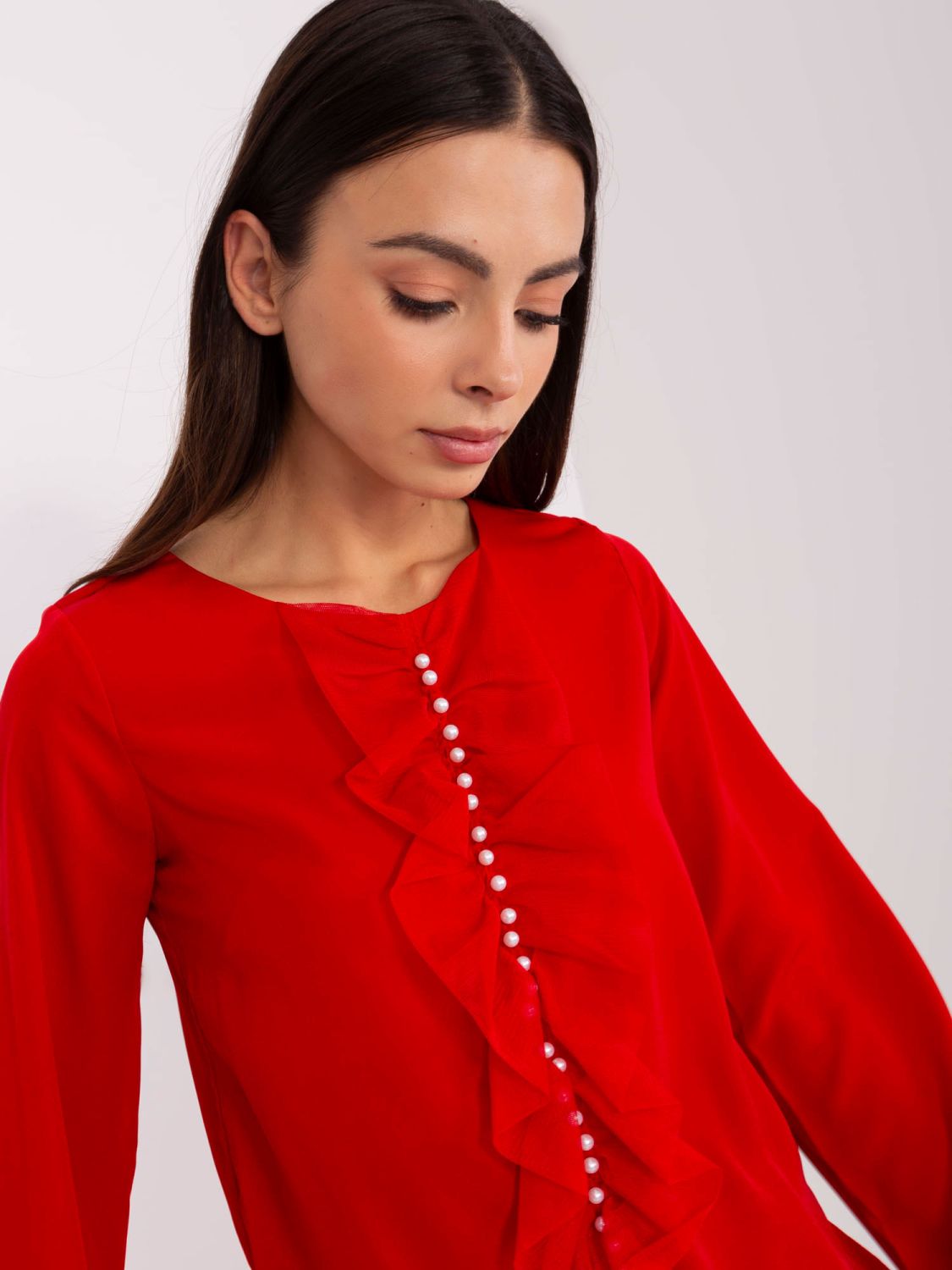 Elegante rote Bluse mit Rundhalsausschnitt