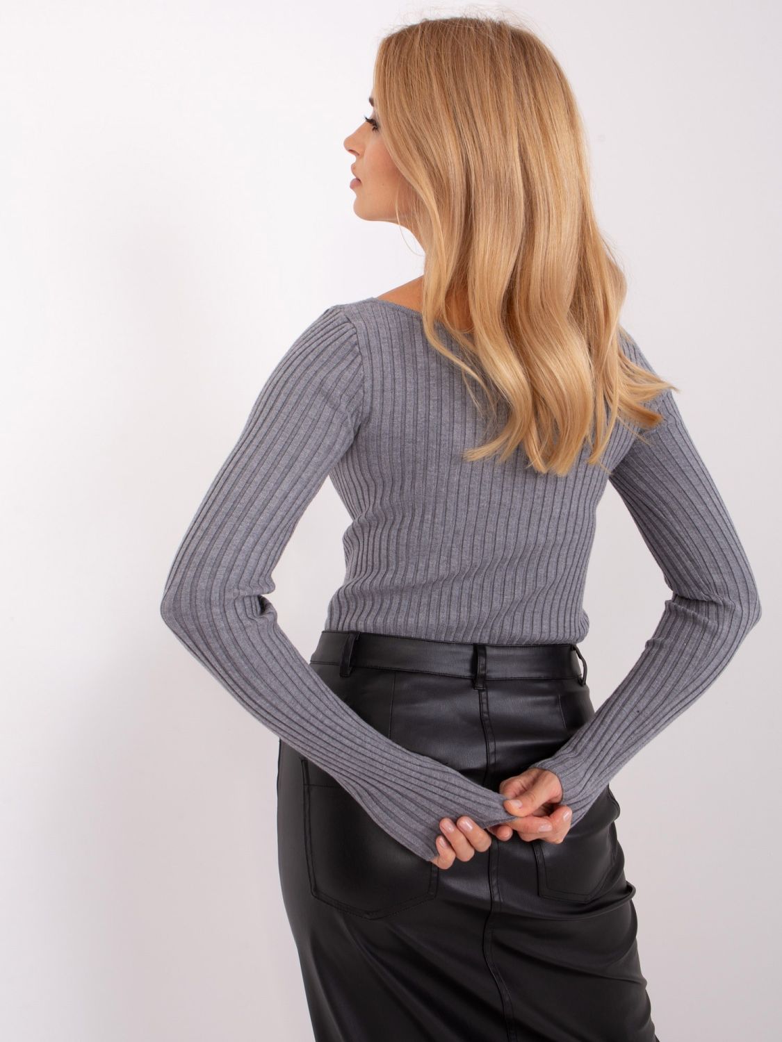 Grau klassischer Pullover mit langen Ärmeln