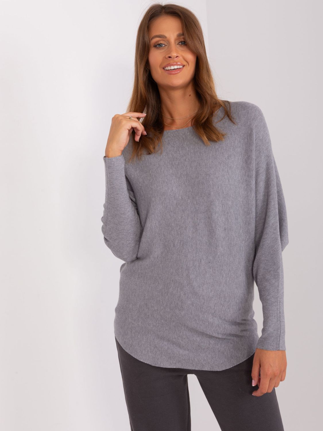 Grau Oversize Pullover mit Bootsausschnitt