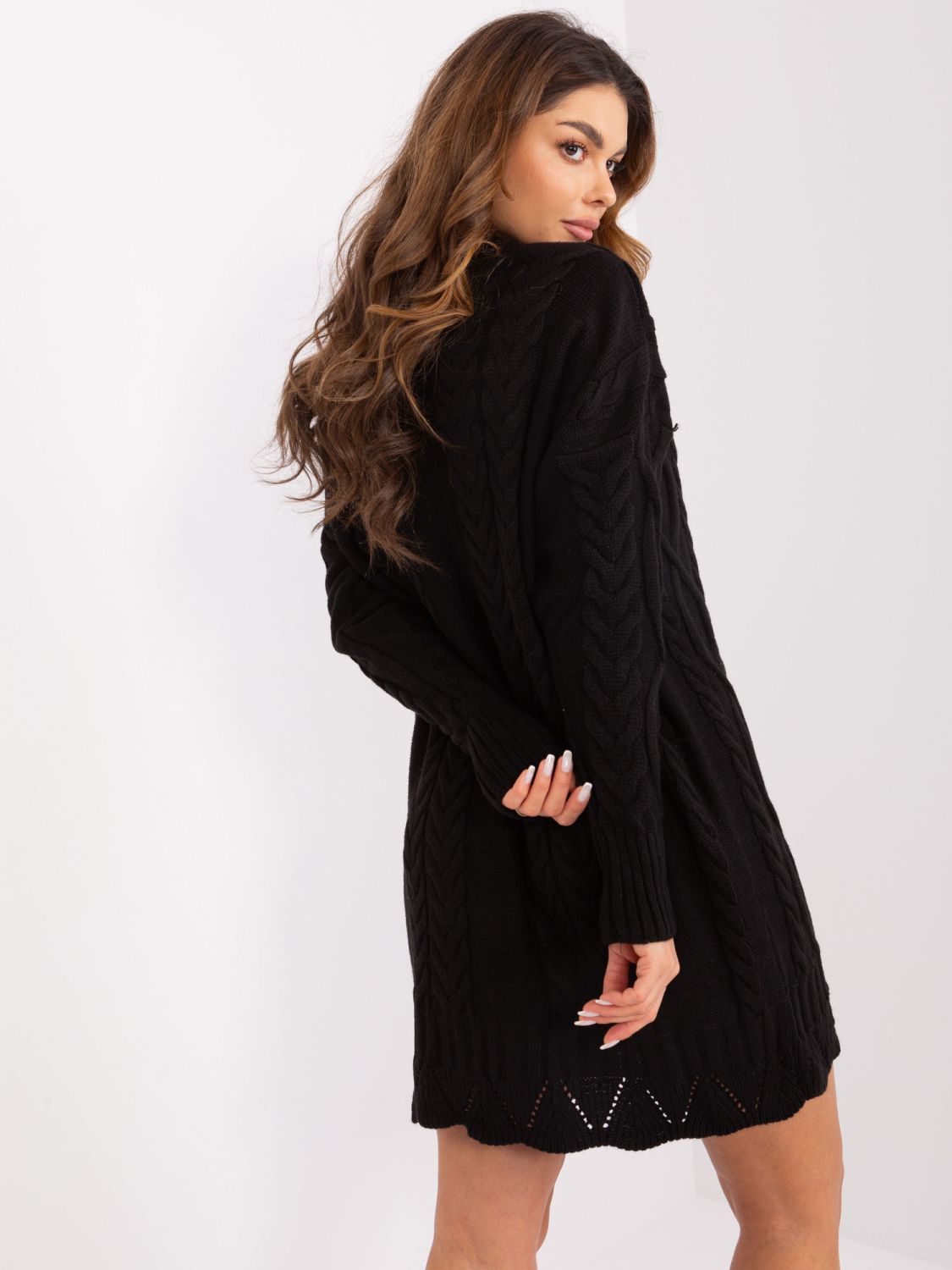 Elegantes schwarzes Midi-Kleid