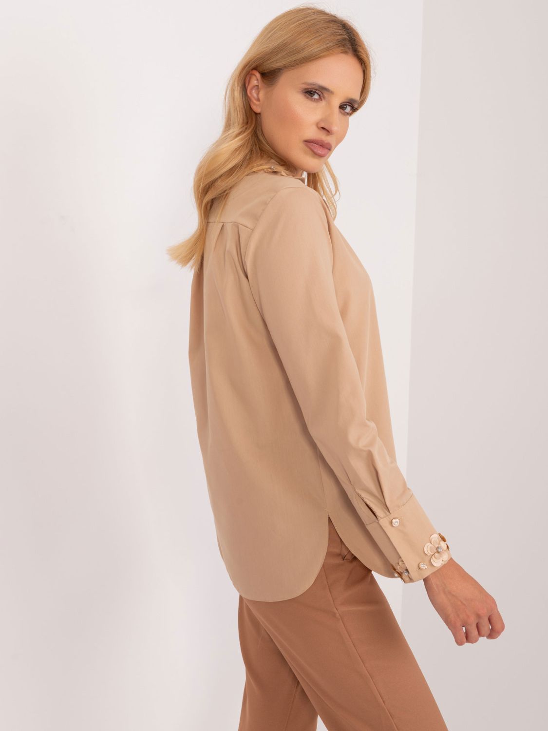 Klassische Bluse in Beige